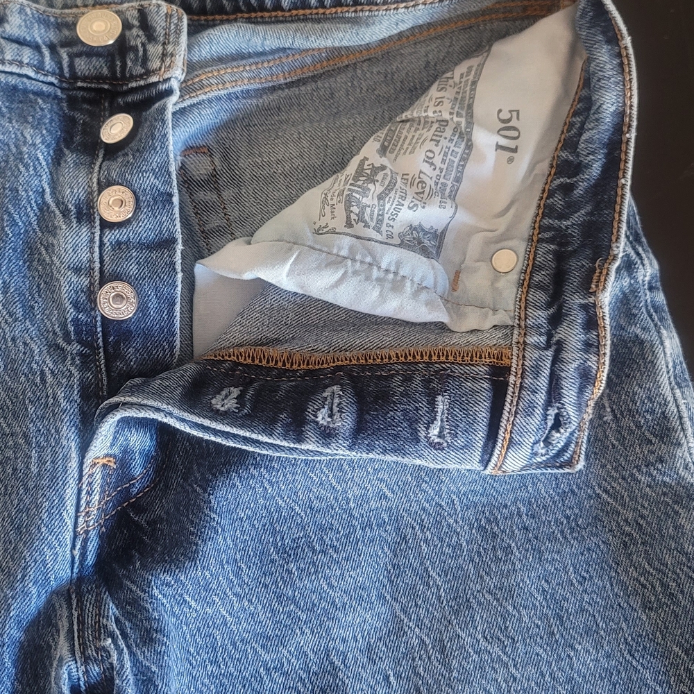 Levi's 501 Classic Button-Fly Blue Jeans